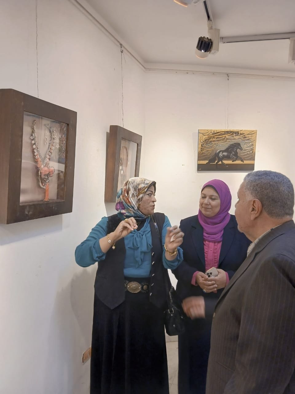 ألوان حواء