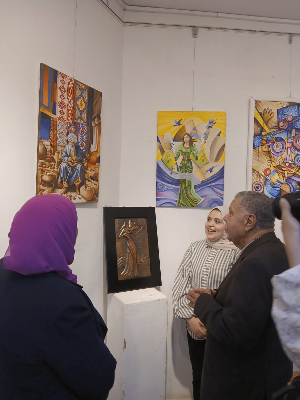 ألوان حواء